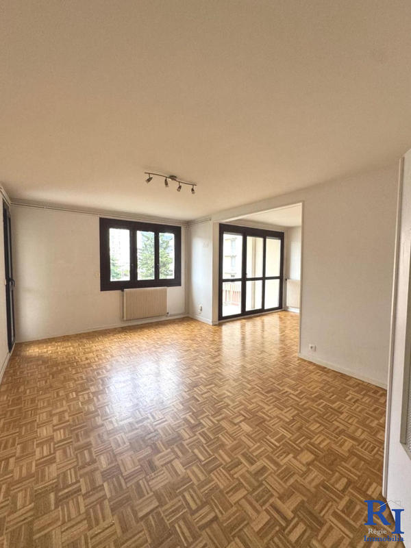 Appartement - 81 m² - 4 pièces