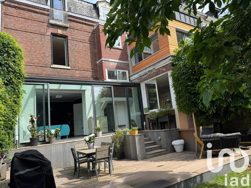 Maison de ville - 234 m² - 8 pièces