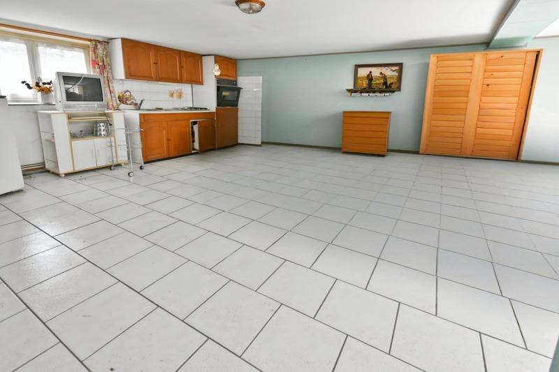 Maison - 202 m² - 6 pièces