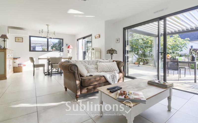 Maison - 122 m² - 6 pièces