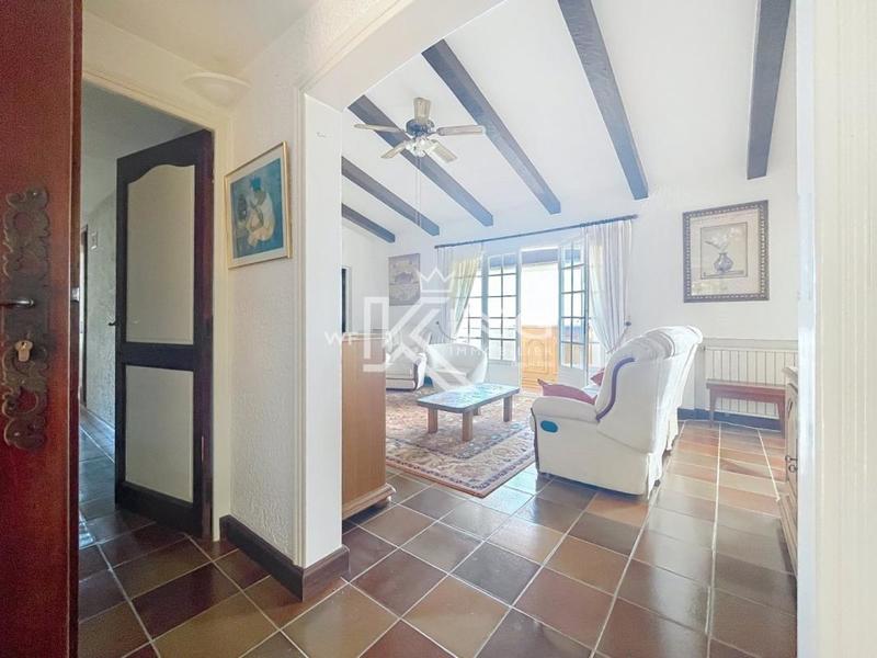 Villa - 212 m² - 6 pièces