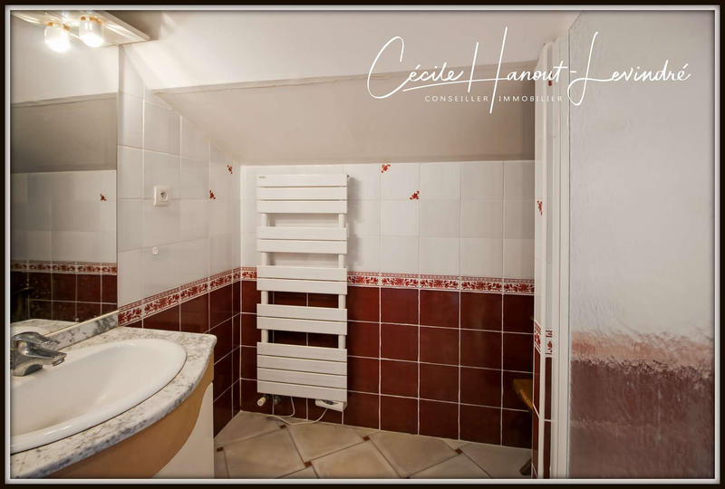 Maison - 202 m² - 8 pièces