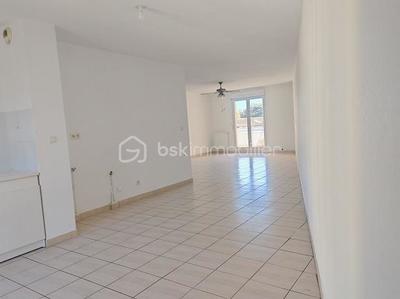 Appartement - 82 m² - 3 pièces