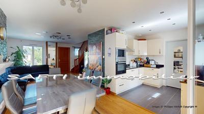 Maison - 164 m² - 8 pièces