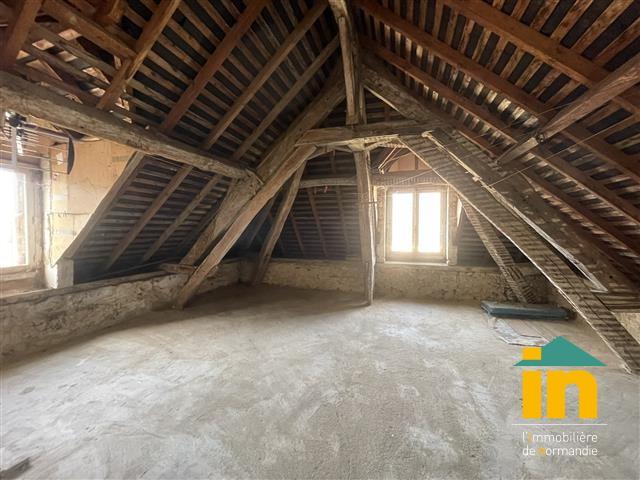 Maison de ville - 105 m² - 4 pièces