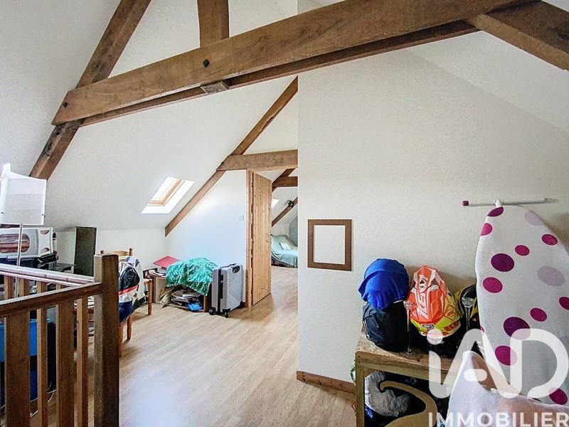 Maison - 205 m² - 5 pièces