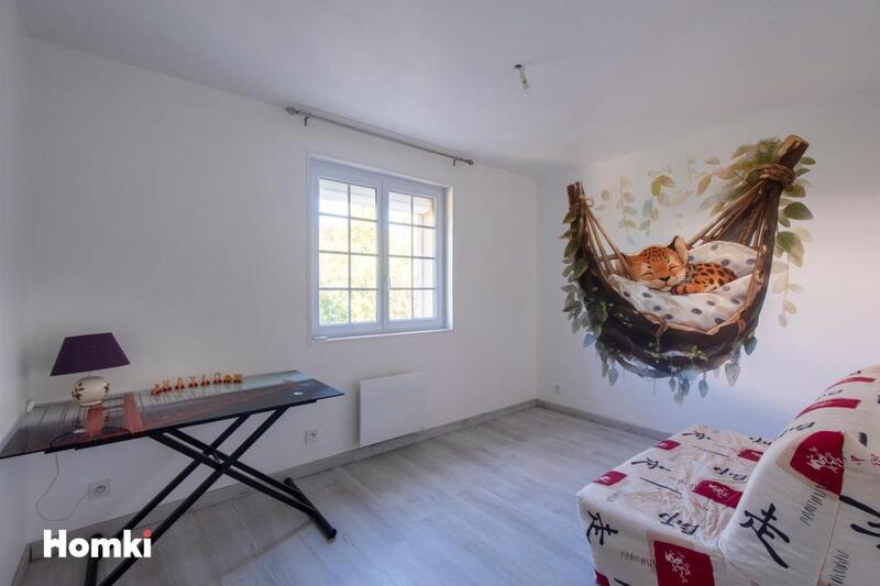 Maison - 180 m² - 7 pièces