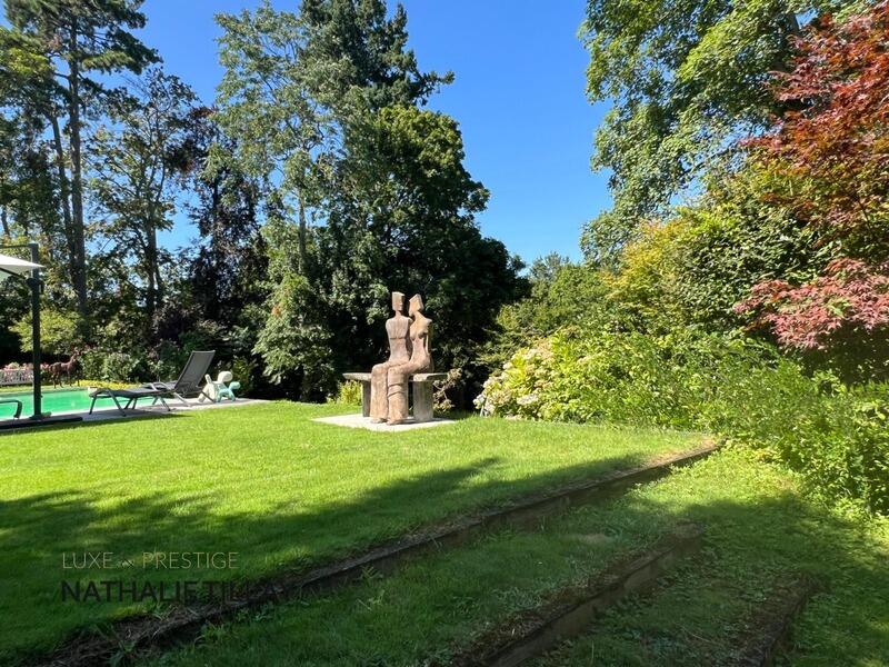 Maison de maîtres - 380 m² - 11 pièces