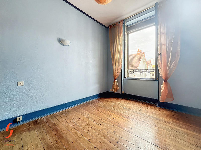 Maison - 95 m² - 5 pièces