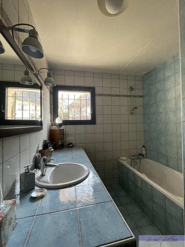 Maison - 195 m² - 7 pièces