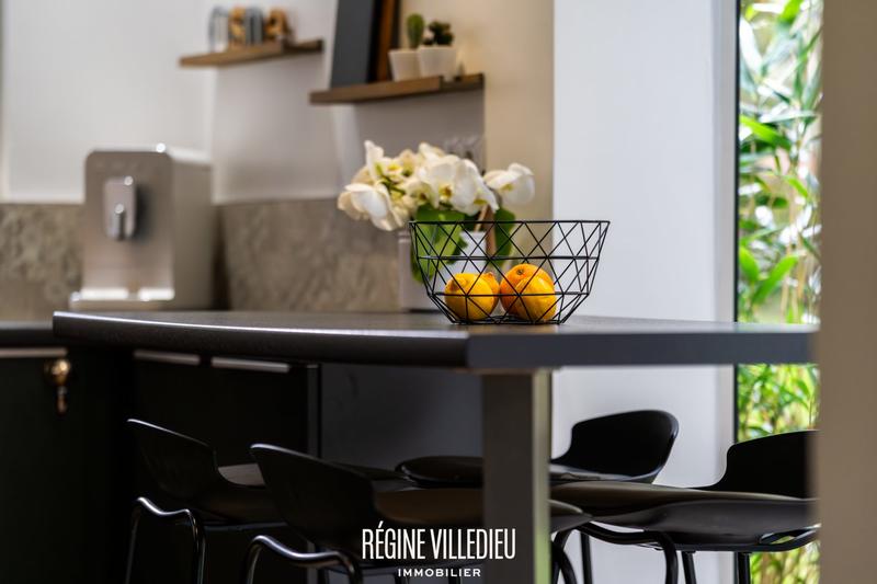 Maison - 167 m² - 8 pièces