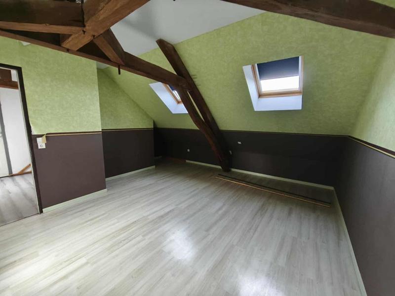 Maison - 211 m² - 8 pièces