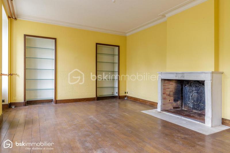 Demeure - 326 m² - 9 pièces