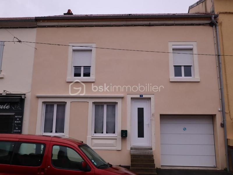 Maison de ville - 256 m² - 6 pièces