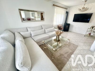 Maison - 181 m² - 6 pièces