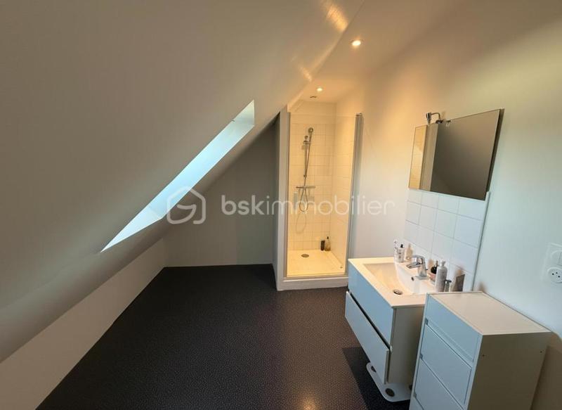 Maison - 121 m² - 6 pièces