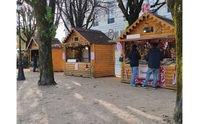 Noël à Pau - Marché de Noël- Sud de la place Royale