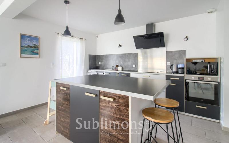 Maison - 152 m² - 7 pièces