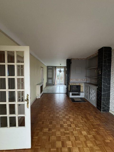 Maison traditionnelle - 132 m² - 6 pièces