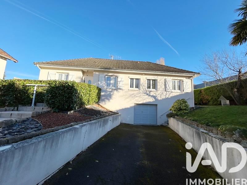 Maison - 180 m² - 5 pièces