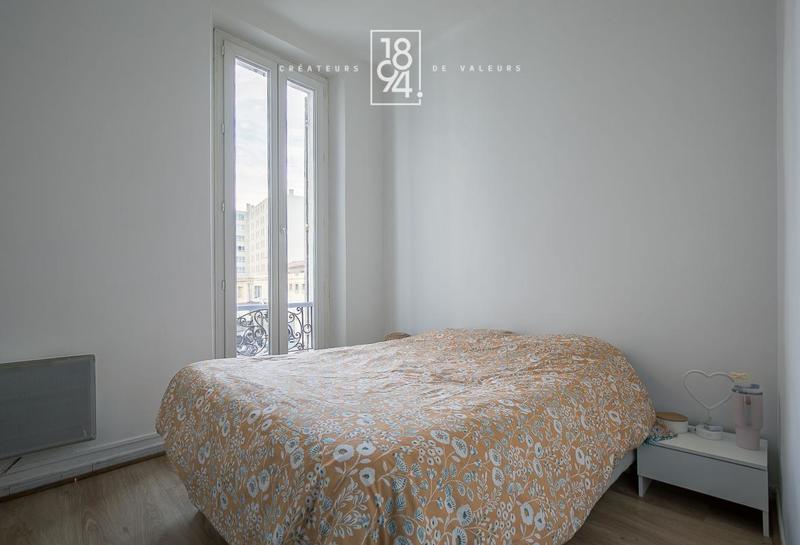 Immeuble - 136 m² - 6 pièces