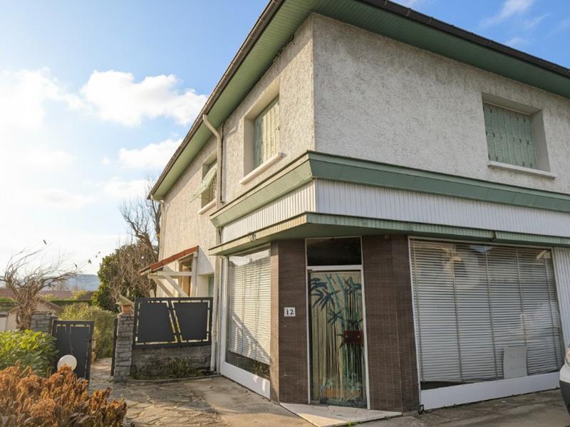 Villa - 133 m² - 8 pièces