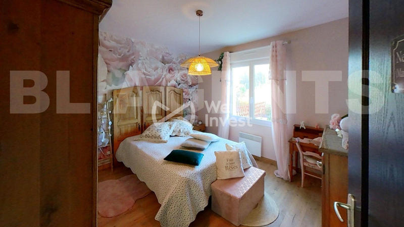 Maison - 99 m² - 6 pièces