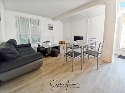 Appartement - 96 m² - 5 pièces