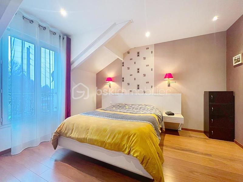 Château - 124 m² - 6 pièces