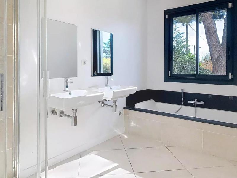 Villa - 163 m² - 4 pièces