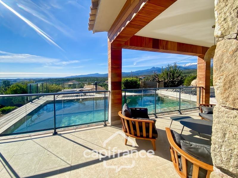 Maison - 95 m² - 4 pièces