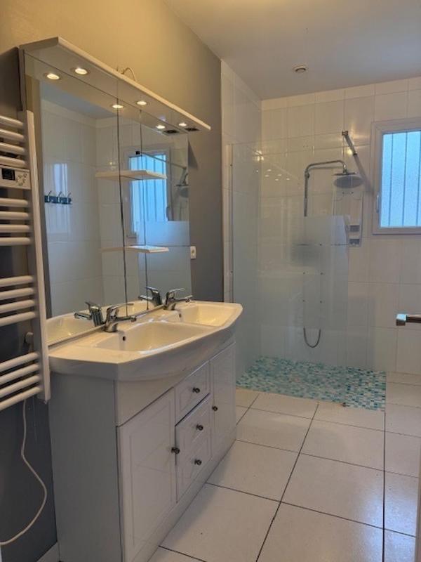 Maison - 102 m² - 4 pièces