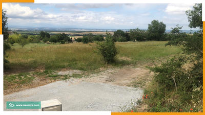 Terrain constructible - 1 400 m²