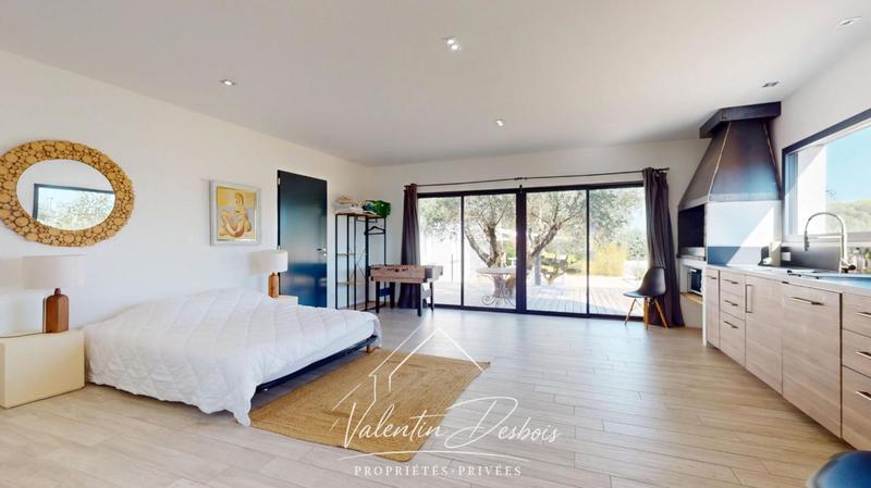 Villa - 157 m² - 5 pièces