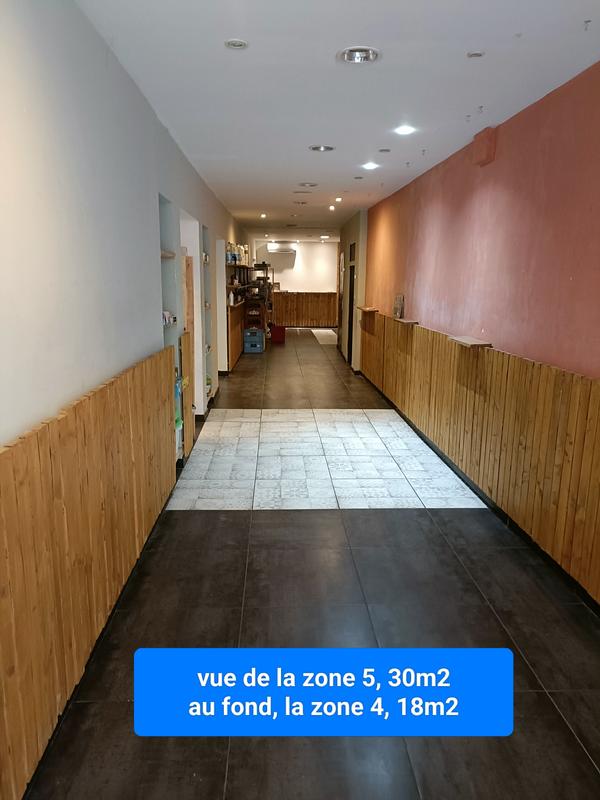 Local commercial - 119 m² - 5 pièces