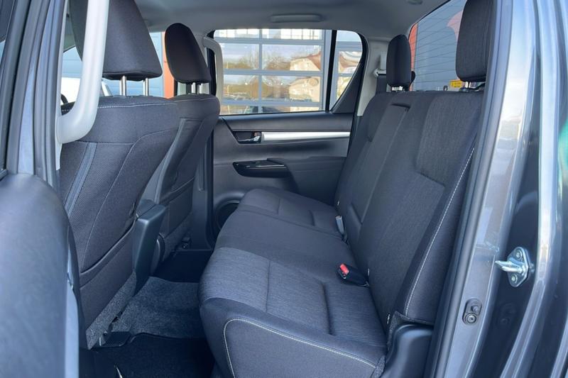 Toyota Hilux 2.8 D4-D 204 Legende 4pl