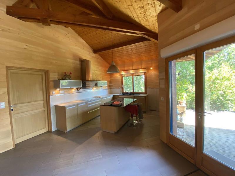 Maison - 170 m² - 7 pièces