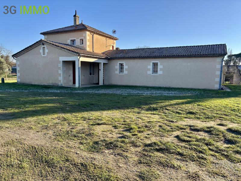 Maison - 214 m² - 7 pièces