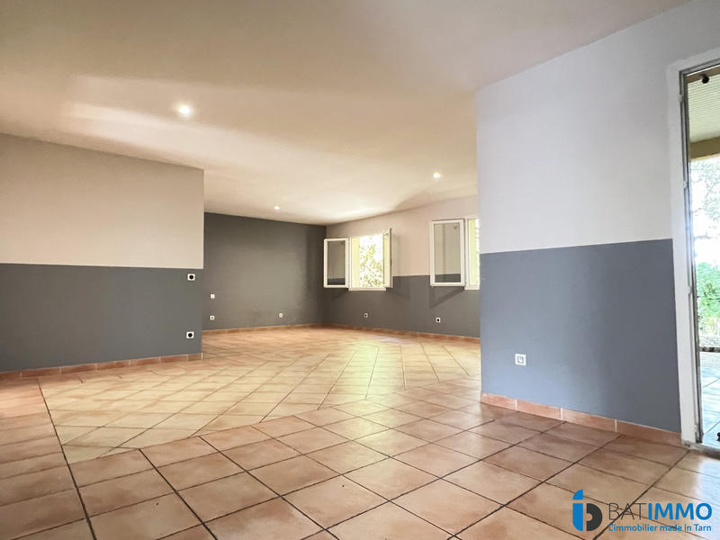 Maison - 211 m² - 9 pièces