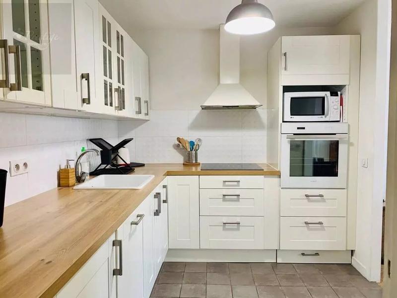 Appartement - 76 m² - 3 pièces