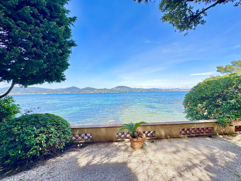 Villa - 325 m² - 7 pièces