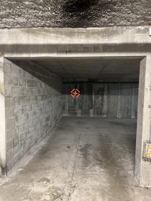 Parking / Garage - 14 m²