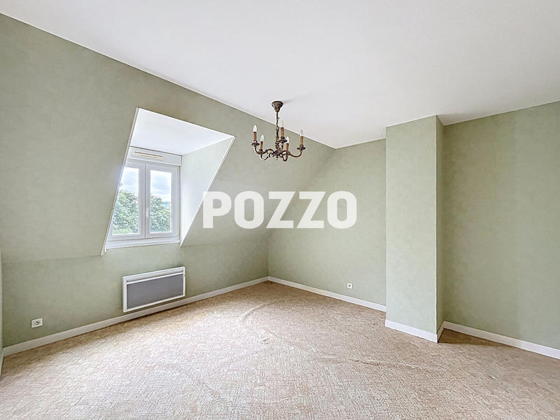 Maison - 143 m² - 7 pièces