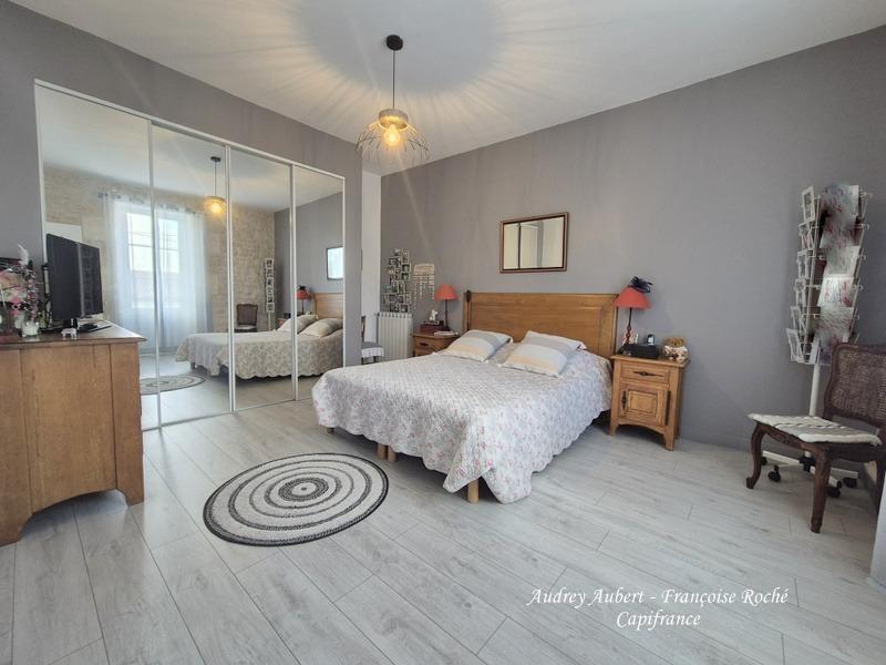 Maison en pierre - 99 m² - 4 pièces