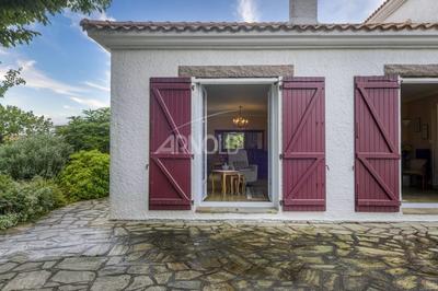 Maison - 336 m² - 7 pièces