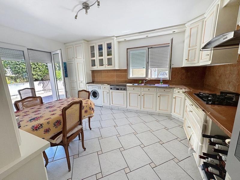 Maison - 188 m² - 5 pièces