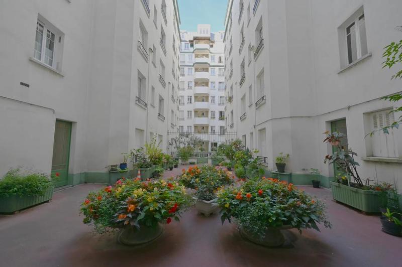 Studio - 10 m² - 1 pièce