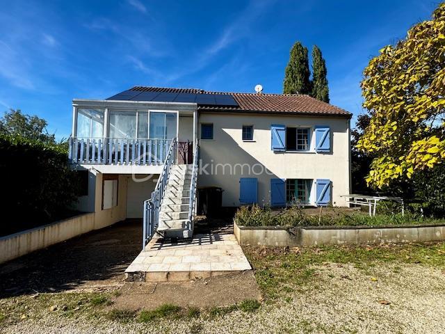 Pavillon - 200 m² - 6 pièces