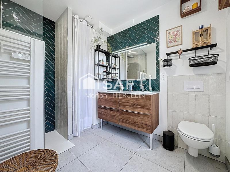 Maison - 180 m² - 5 pièces