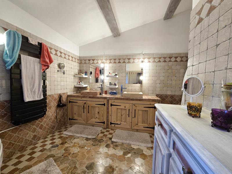 Maison - 172 m² - 7 pièces